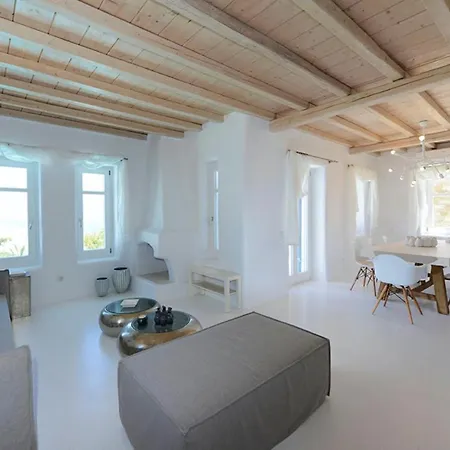 Pearl Near Ornos By Diles Agios Ioannis Diakoftis