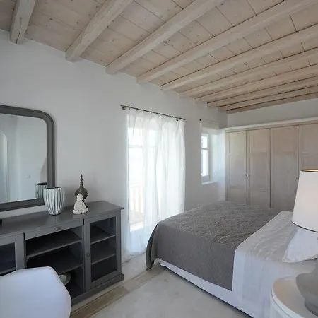 Villa Pearl Near Ornos By Diles *