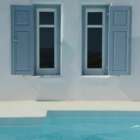 Pearl Near Ornos By Diles Agios Ioannis Diakoftis