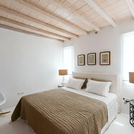 فيلة Pearl Near Ornos By Diles